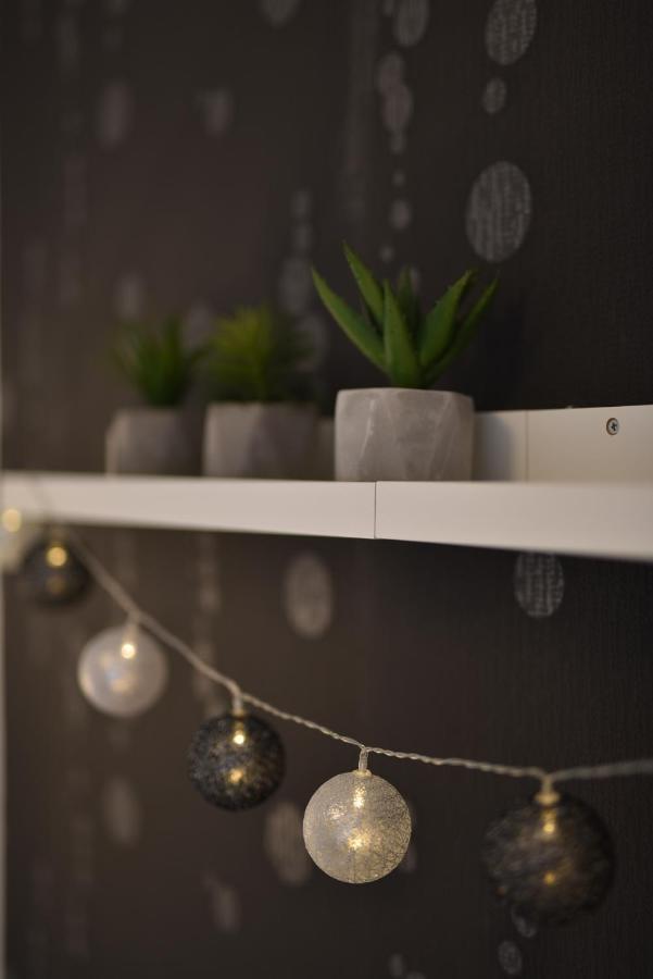 Kiralykut 1 Apartman - Ingyen Parkolas, Bicajok, Ac เซแกชแฟเฮร์วาร์ ภายนอก รูปภาพ