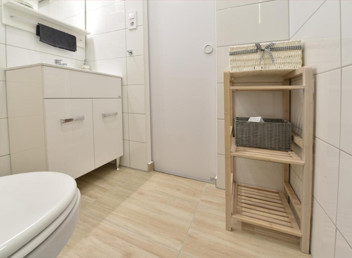 Kiralykut 1 Apartman - Ingyen Parkolas, Bicajok, Ac เซแกชแฟเฮร์วาร์ ภายนอก รูปภาพ